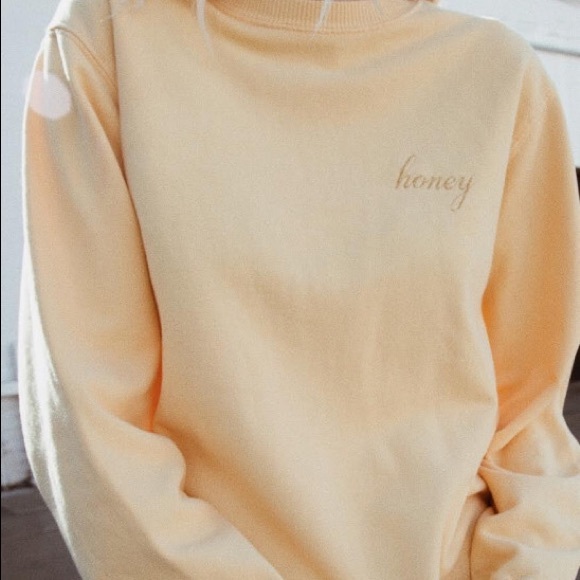 Brandy Melville Erica Honey Pullover Sweatshirt - Picture 3 of 5